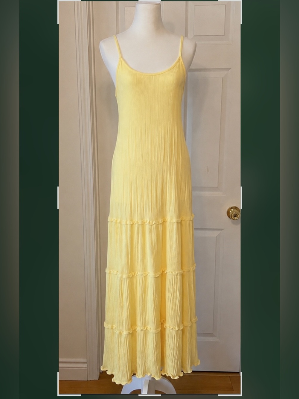 🍋 DYNAMITE Yellow Ribbed Tiered Midi Dress Size M